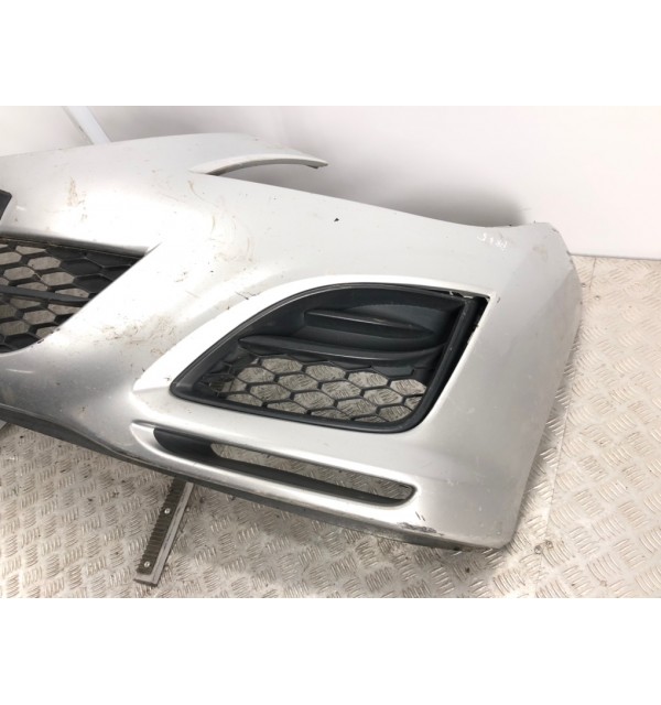 Бампер передний бу для Mazda 6  2 2.2 CDTi,  2012 г.