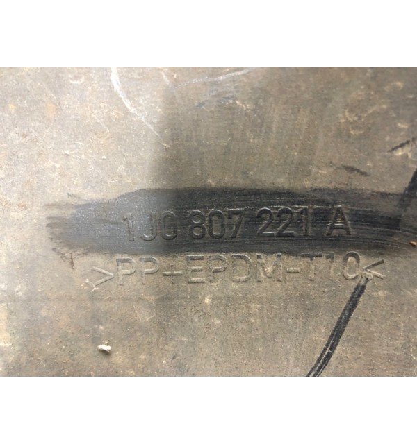 Бампер передний бу для Volkswagen Golf 4 1.9 TDi,  2003 г.