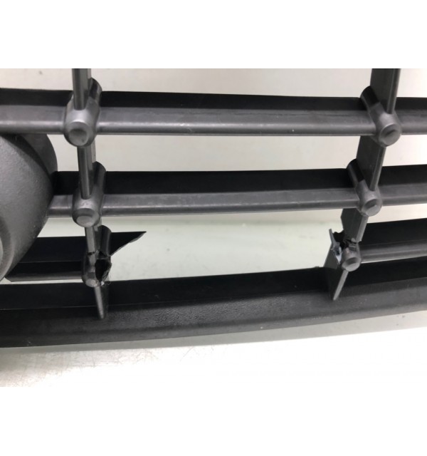 Решетка радиатора бу для Ford Focus 2 1.6 i,  2009 г.