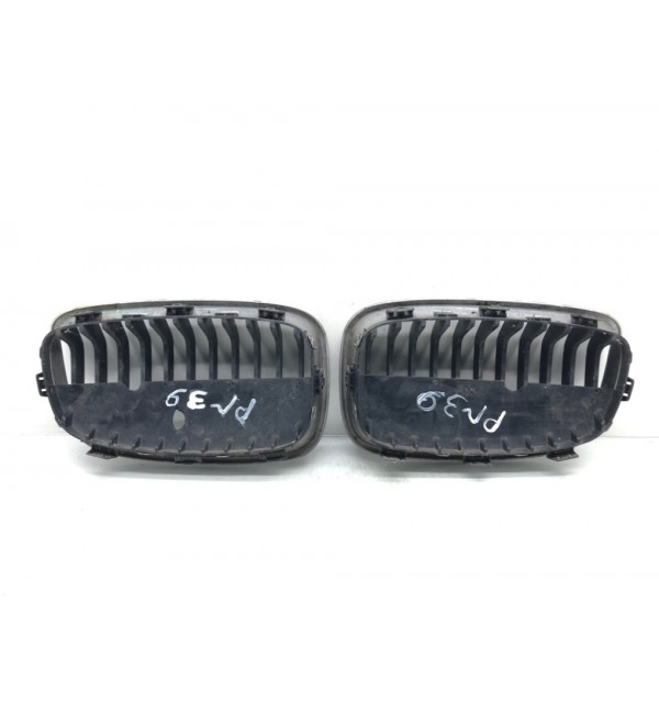 Решетка радиатора бу для BMW 1 F20/F21 1.6 i,  2013 г.