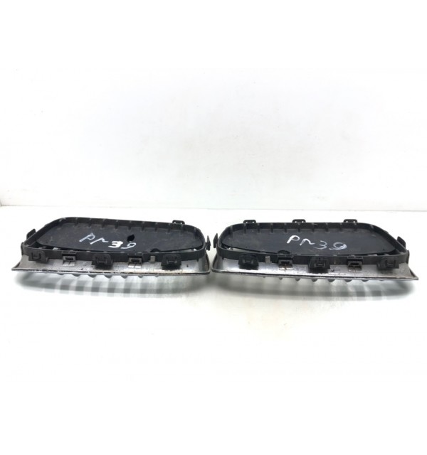 Решетка радиатора бу для BMW 1 F20/F21 1.6 i,  2013 г.