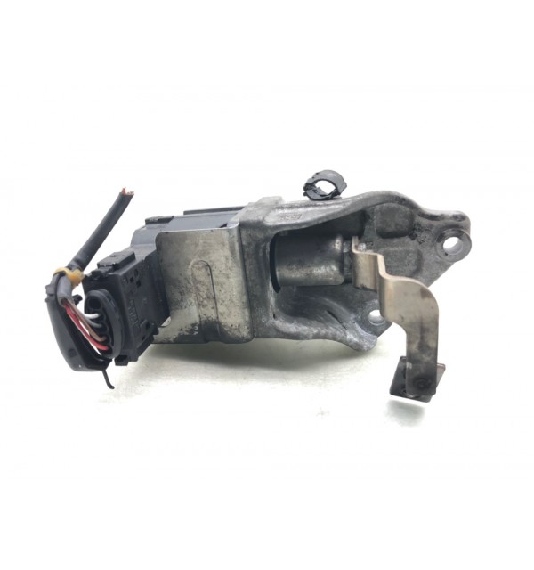 Клапан управления турбиной (актуатор) бу для BMW X3 E83 2.0 TD,  2008 г.