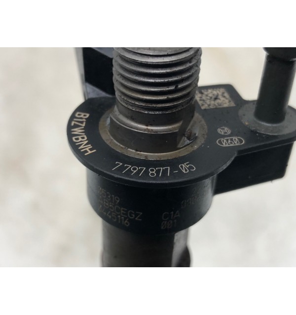 Форсунка бу для BMW X3 E83 2.0 TD,  2008 г.