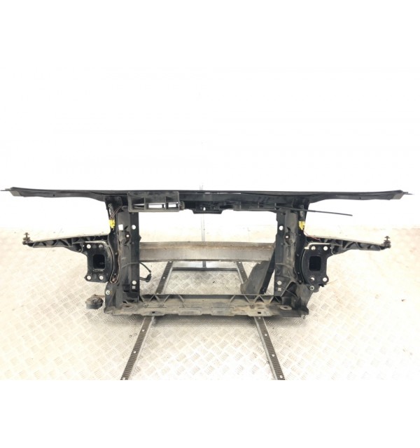 Панель передняя (телевизор) бу для Audi A3 8P 2.0 TDi,  2005 г.