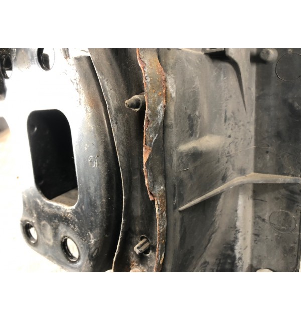 Панель передняя (телевизор) бу для Audi A3 8P 2.0 TDi,  2005 г.