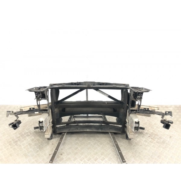 Панель передняя (телевизор) бу для BMW 1 F20/F21 2.0 TD,  2011 г.