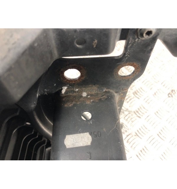 Панель передняя (телевизор) бу для Volkswagen Golf 5 1.4 i,  2007 г.