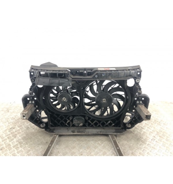 Панель передняя (телевизор) бу для Audi A6 C6 2.4 i,  2004 г.