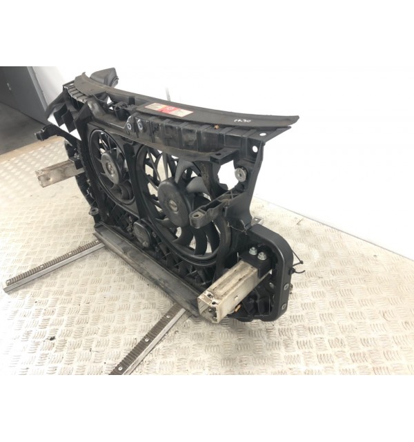 Панель передняя (телевизор) бу для Audi A6 C6 2.4 i,  2004 г.