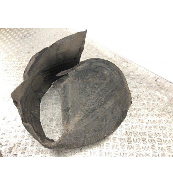 Защита арок передняя левая (подкрылок) бу для Audi A6 C6 2.4 i,  2004 г.