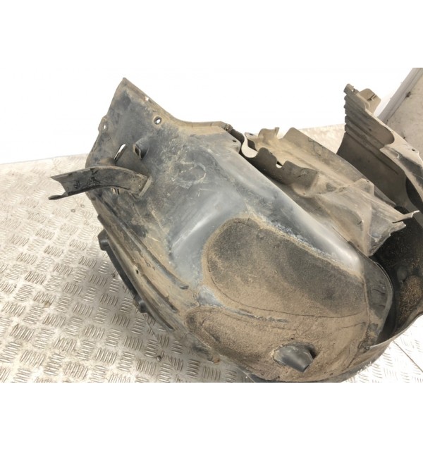 Защита арок передняя левая (подкрылок) бу для BMW 5 E60/E61 2.0 TD,  2009 г.