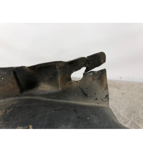 Защита арок передняя левая (подкрылок) бу для Citroen C3 Picasso  1.6 HDi,  2010 г.