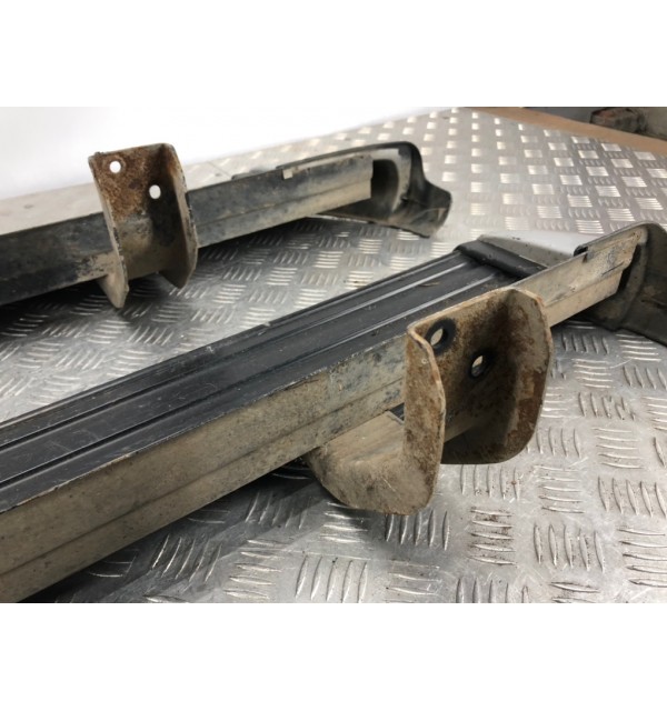 Подножка бу для Nissan Navara 3 2.3 DCi,  2016 г.