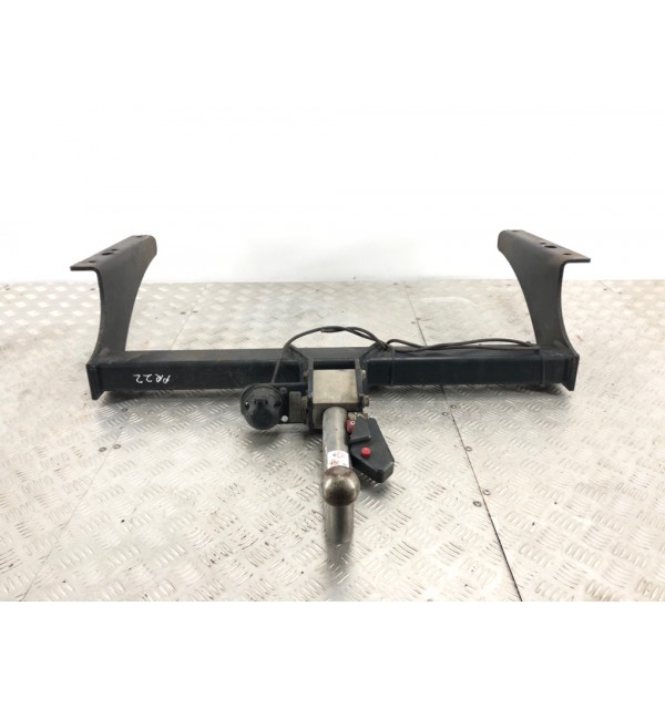 Прицепное устройство (фаркоп) бу для Jeep Cherokee KJ 3.7 i,  2004 г.