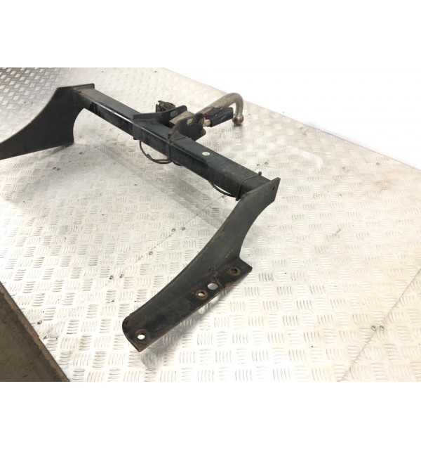 Прицепное устройство (фаркоп) бу для Jeep Cherokee KJ 3.7 i,  2004 г.