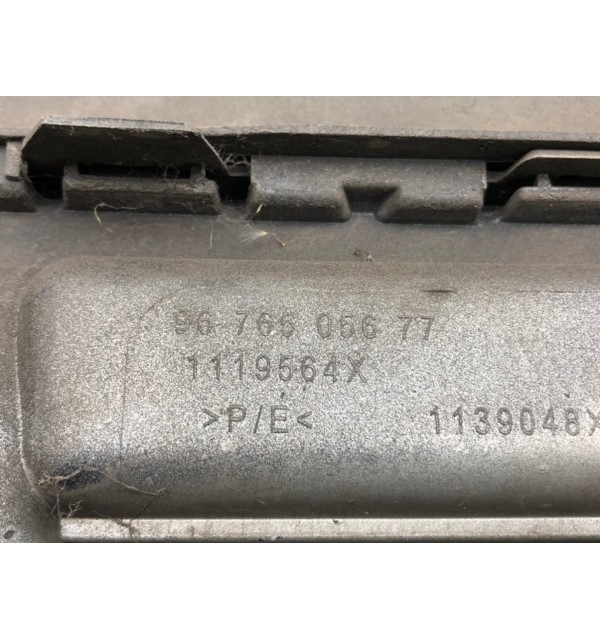 Бампер задний бу для Peugeot 208  1.0 i,  2013 г.