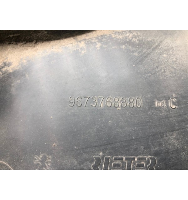 Защита арок передняя левая (подкрылок) бу для Peugeot 208  1.0 i,  2013 г.