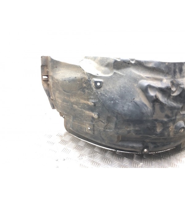 Защита арок передняя левая (подкрылок) бу для Land Rover Discovery 3 2.7 TD,  2007 г.