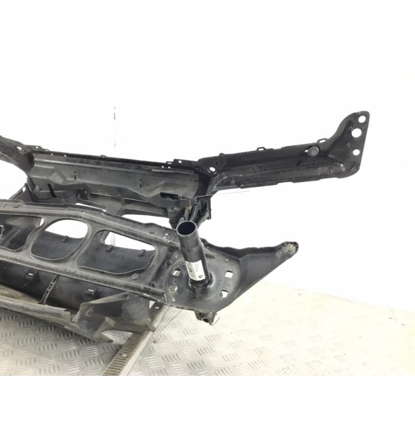 Панель передняя (телевизор) бу для BMW 3 E46 2.0 i,  2003 г.