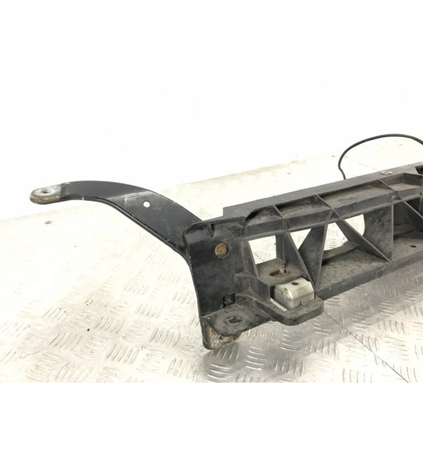 Планка под капот бу для Citroen C4 Picasso 2 1.4 HDi,  2016 г.