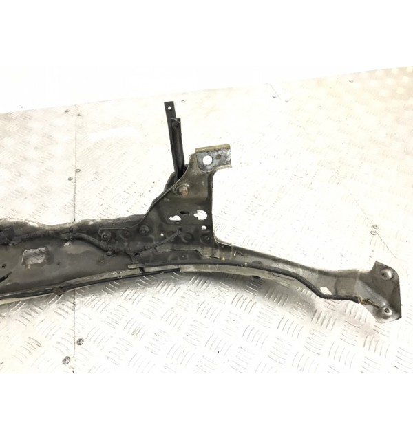 Панель передняя (телевизор) бу для Opel Astra H 1.3 CDTi,  2010 г.