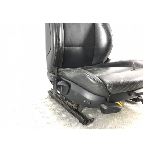 Салон (комплект сидений) бу для BMW 3 E90/E91/E92/E93 2.0 TD,  2006 г.