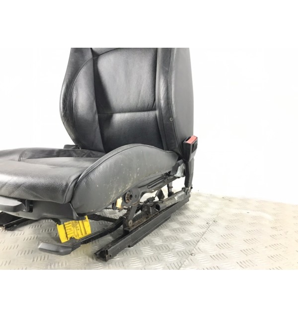Салон (комплект сидений) бу для BMW 3 E90/E91/E92/E93 2.0 TD,  2006 г.