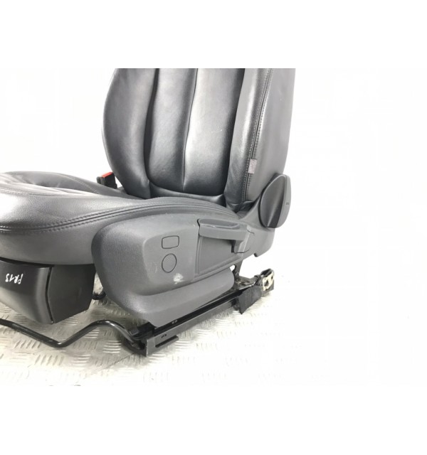 Салон (комплект сидений) бу для BMW 2 F46 1.5 i,  2016 г.