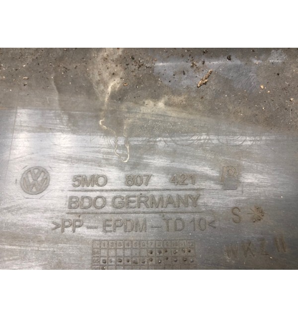 Бампер задний бу для Volkswagen Golf Plus  2.0 TDi,  2006 г.