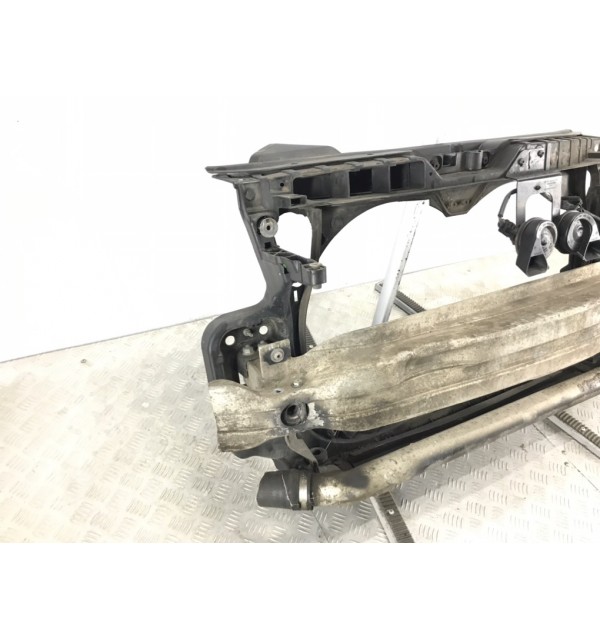 Панель передняя (телевизор) бу для Audi A6 C6 2.7 TDi,  2006 г.