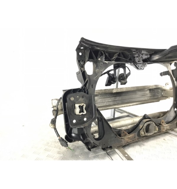 Панель передняя (телевизор) бу для Audi A6 C6 2.7 TDi,  2006 г.