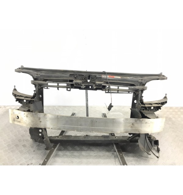 Панель передняя (телевизор) бу для Audi A3 8P 1.9 TDi,  2008 г.