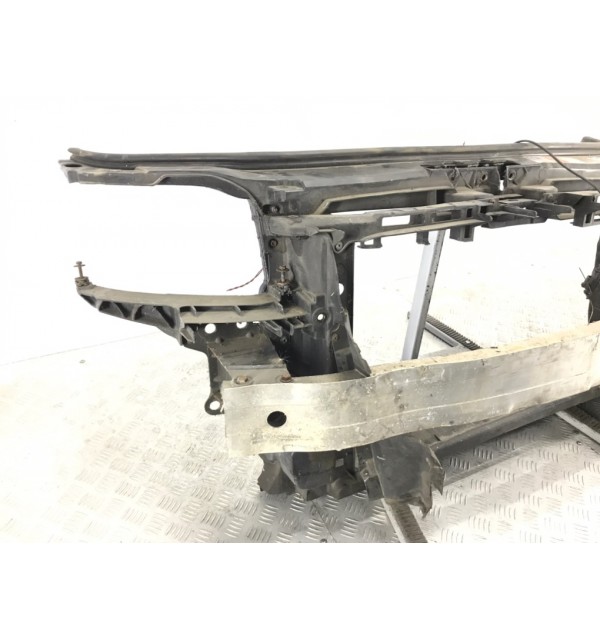 Панель передняя (телевизор) бу для Audi A3 8P 1.9 TDi,  2008 г.