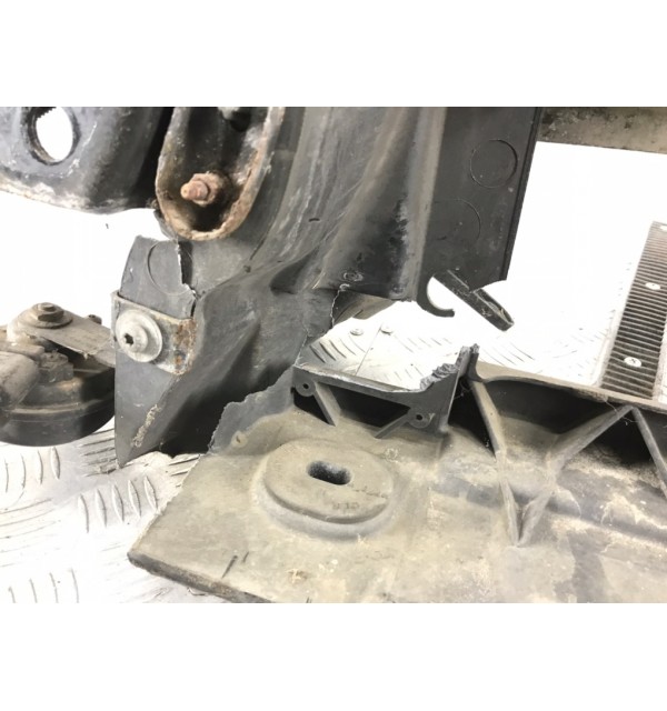 Панель передняя (телевизор) бу для Audi A3 8P 1.9 TDi,  2008 г.