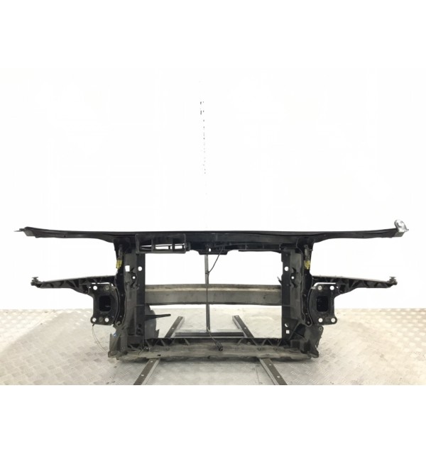 Панель передняя (телевизор) бу для Audi A3 8P 2.0 TDi,  2006 г.