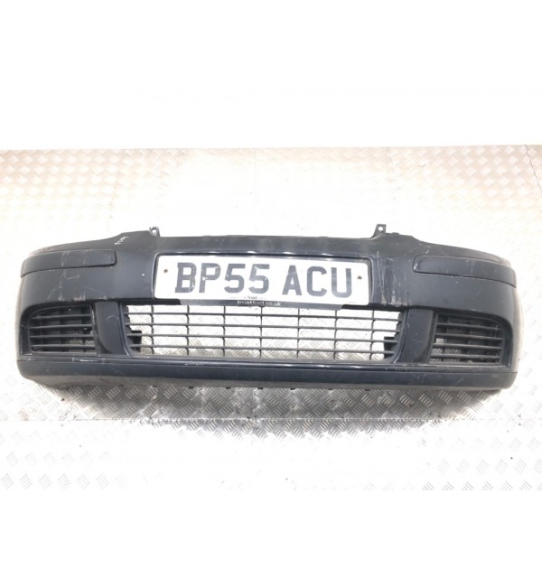 Бампер передний бу для Volkswagen Golf 5 1.4 i,  2006 г.