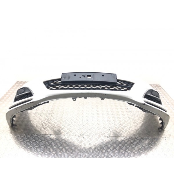 Бампер передний бу для Mazda 6  2 2.2 TD,  2010 г.