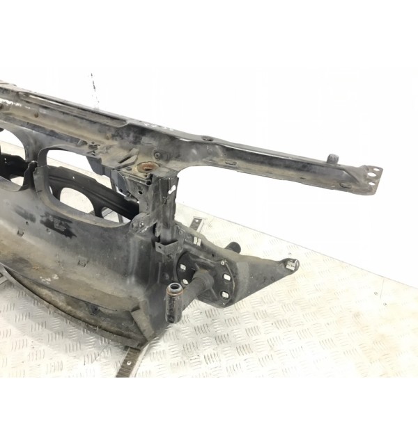 Панель передняя (телевизор) бу для BMW 3 E46 2.0 i,  2003 г.