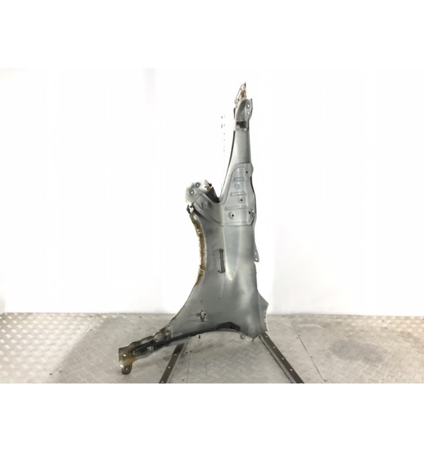 Крыло переднее правое бу для Mazda 6  2 2.2 TD,  2010 г.