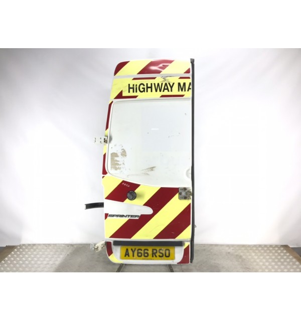 Дверь задняя распашная левая бу для Mercedes Sprinter  2.2 CDi,  2016 г.