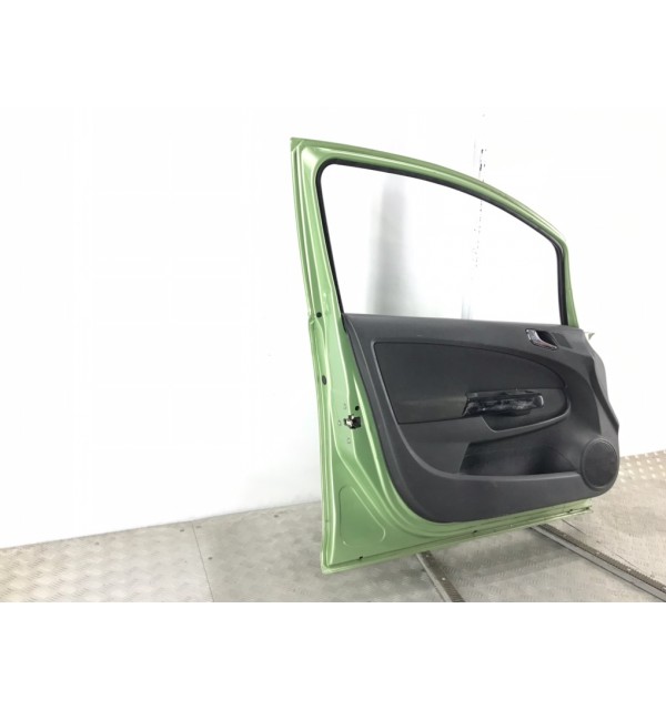 Дверь передняя левая бу для Opel Corsa D 1.4 i,  2009 г.