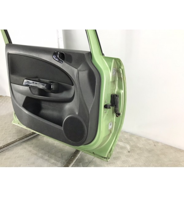 Дверь передняя левая бу для Opel Corsa D 1.4 i,  2009 г.