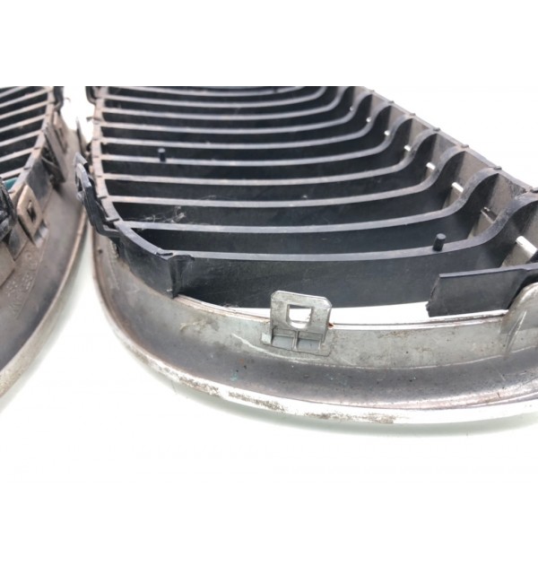 Решетка радиатора бу для BMW 1 E87/E81/E82/E88 2.0 TD,  2009 г.