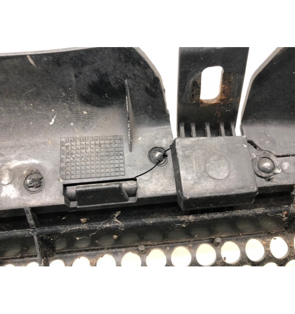 Решетка радиатора бу для Mercedes SLK R170 3.2 i,  2001 г.