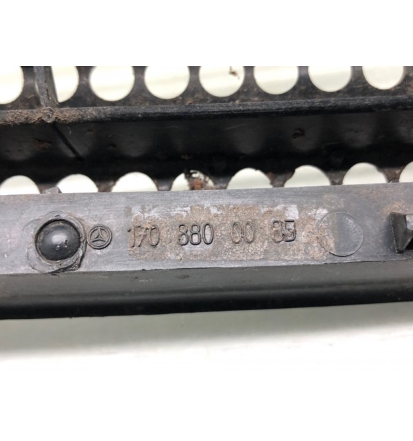 Решетка радиатора бу для Mercedes SLK R170 3.2 i,  2001 г.