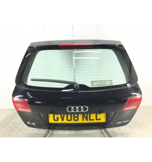 Крышка багажника бу для Audi A3 8P 1.9 TDi,  2008 г.