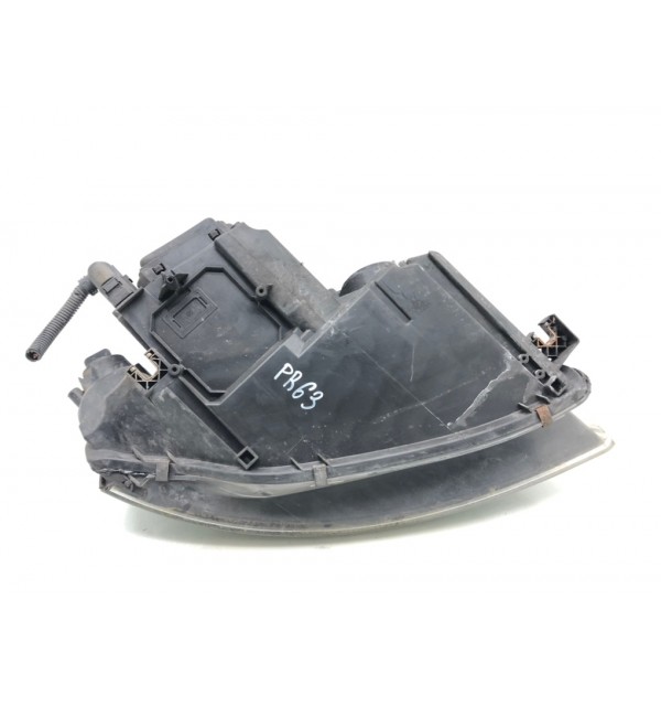 Фара левая бу для Audi A3 8P 1.9 TDi,  2008 г.