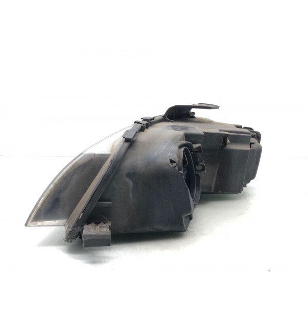 Фара правая бу для Audi A3 8P 1.9 TDi,  2008 г.