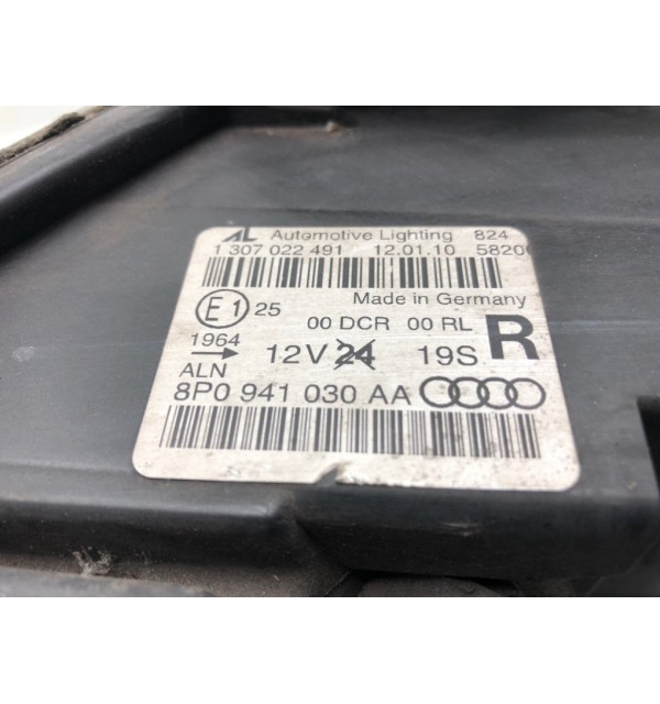 Фара правая бу для Audi A3 8P 2.0 TDi,  2006 г.