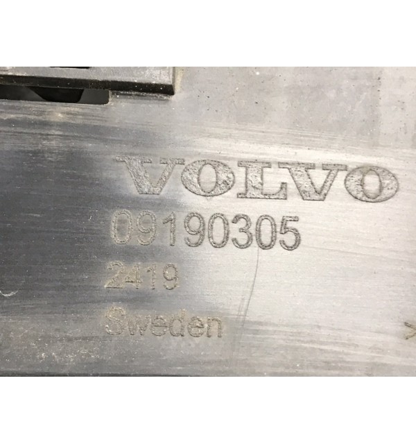 Бампер передний бу для Volvo V70 2 2.4 i,  2000 г.